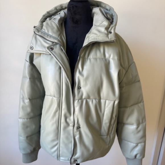 Levis Water Resistant Faux Leather Puffer Jacket with Hood - Picture 1 of 6